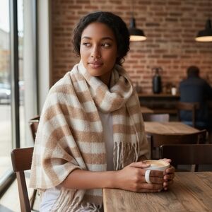 Aerie incredibly soft Blanket Shawl/Scarf NWT